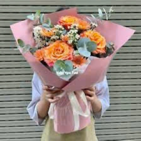 Bó Hồng Cam Xoắn 7 Bông