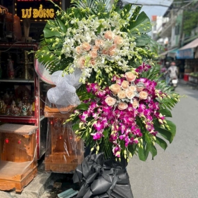 Kệ Hoa Chia Buồn Set 02