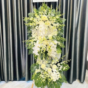 Kệ Hoa Chia Buồn Set 08